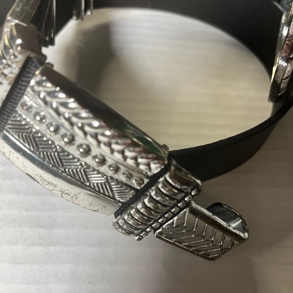 Chico's Leather Silver Black Boho Stretchy Y2K Artsy eclectic Sz Medium has wear - Picture 4 of 16